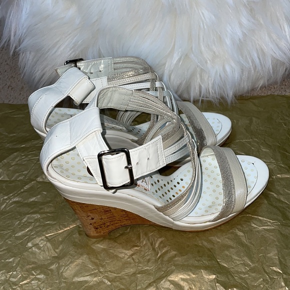 White Diana wedge heels with gold/silver - Picture 4 of 7